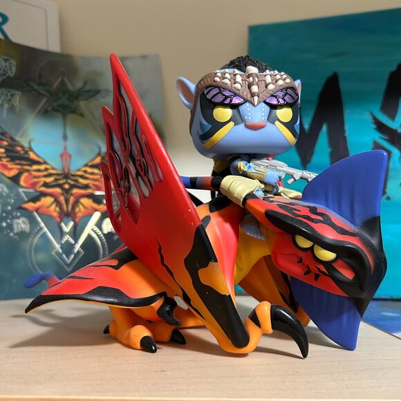 Avatar Movie Jake Sully as Taruk Makto Atop a Banshee Funko Pop - Picture 1 of 4